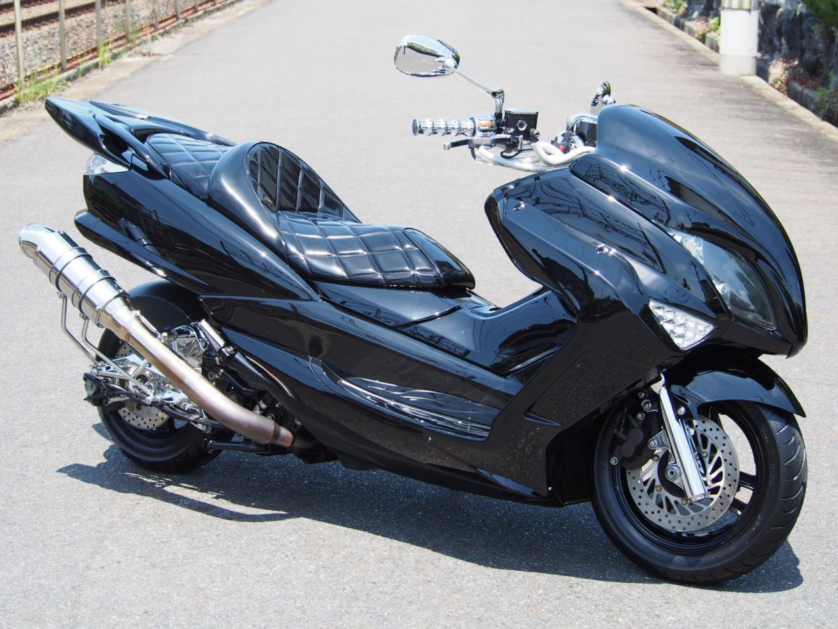 カスタム白マジェ 250 放置不動 エアロ 社外パーツ多数 ☆マジェスティ