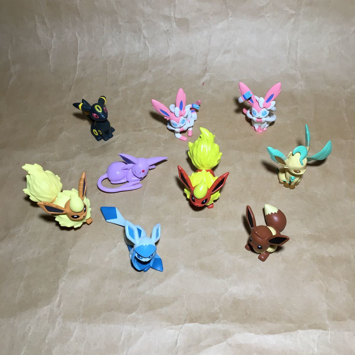 目立った傷や汚れなし】ポケモン フィギュア ガチャ イーブイいっぱい