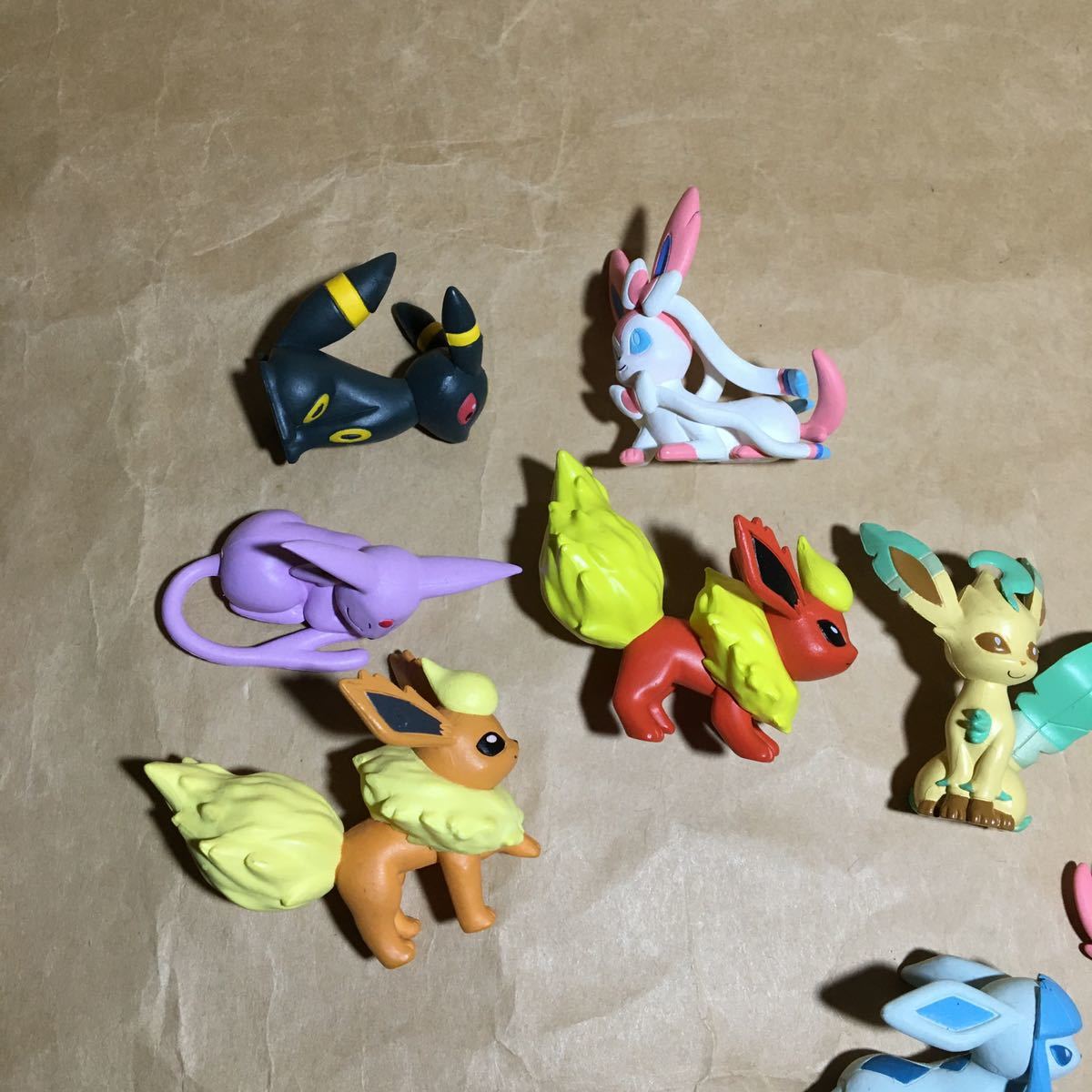 目立った傷や汚れなし】ポケモン フィギュア ガチャ イーブイいっぱい