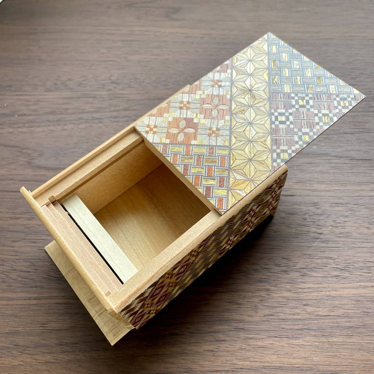 からくり細工 安兵衛 反転型 からくり箱 木製 伝統工芸品