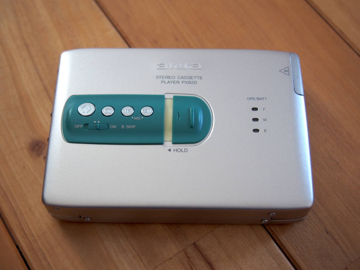 ジャンク aiwa アイワ HS-PX820 ポータブルカセットプレーヤー