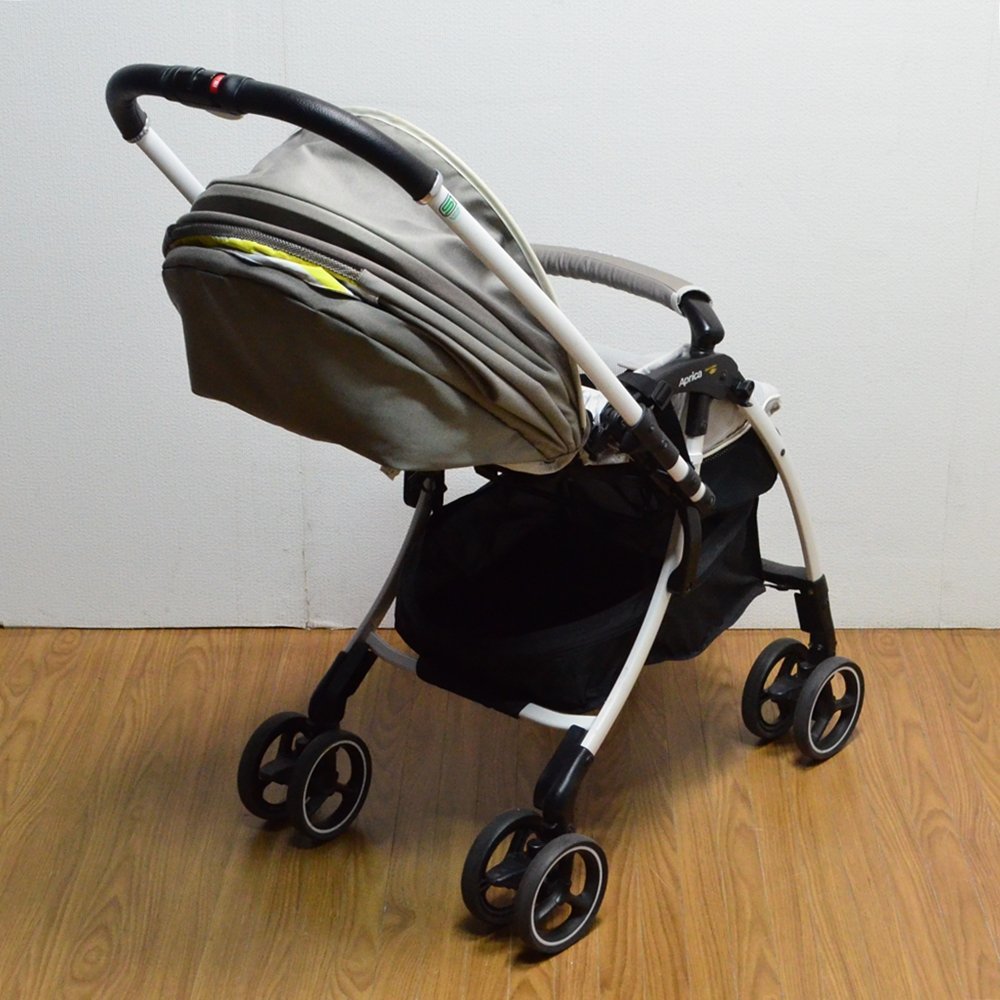 アップリカ ラクーナ ソファークッション やや傷や汚れあり】良品