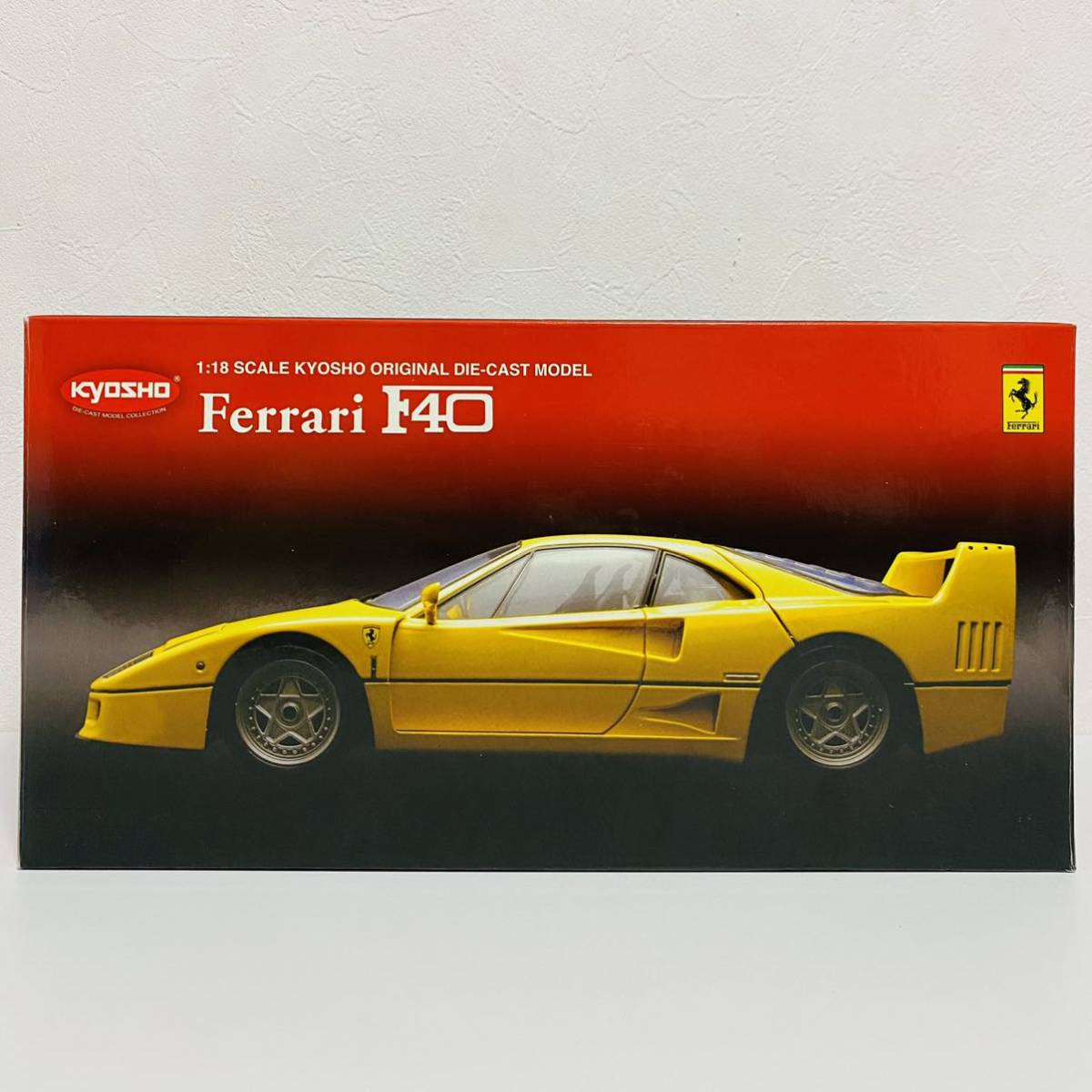 【目立った傷や汚れなし】【美品】KYOSHO 京商 1/18スケール Ferrari F40 YELLOW フェラーリ イエロー