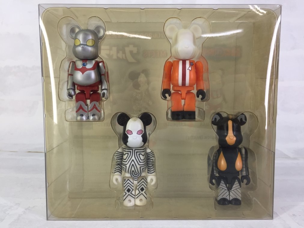 BE@RBRICKウルトラマン80 100％ & 400％ベアブリック BE@RBRICK ULTRAMAN80 100%&400%