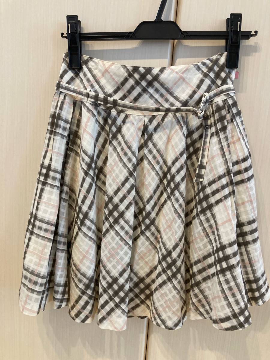 BURBERY スカート ノバチェック ベージュ 三陽商会 卒業式 入学式 制服