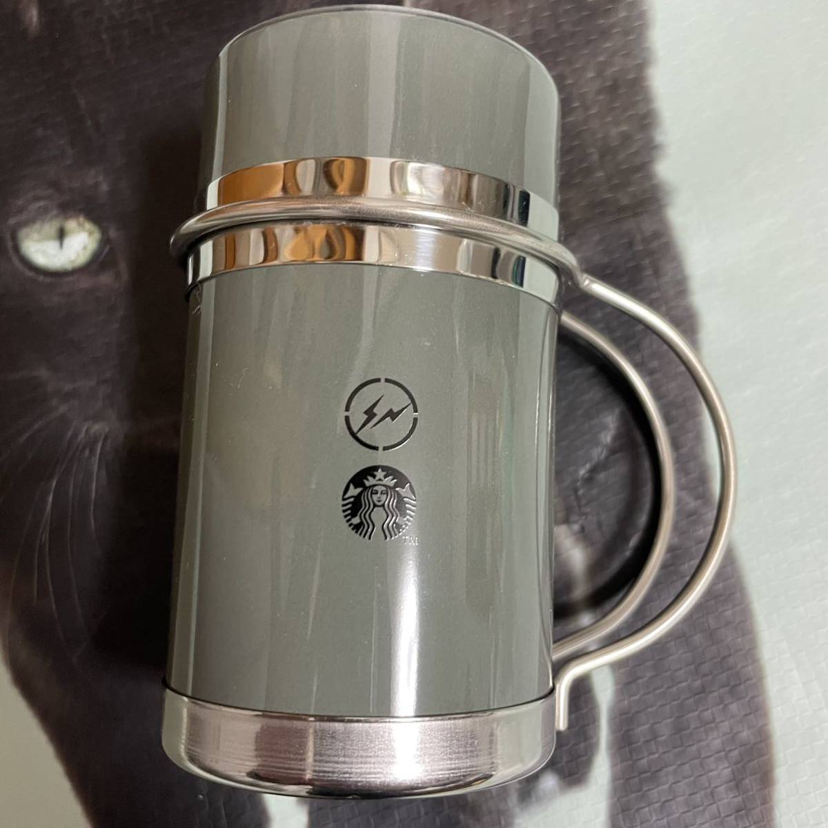 Starbucks fragment ハンドルリッドステンレスボトル スターバックス「FRAGMENT ハンドルリッドステンレスボトル」発売