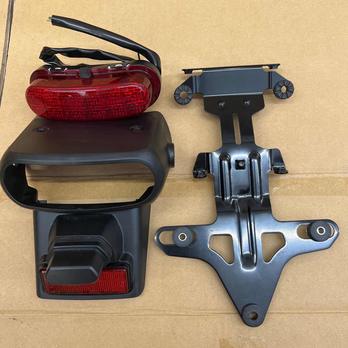 お得，最新作】 レブル250 純正テールランプ