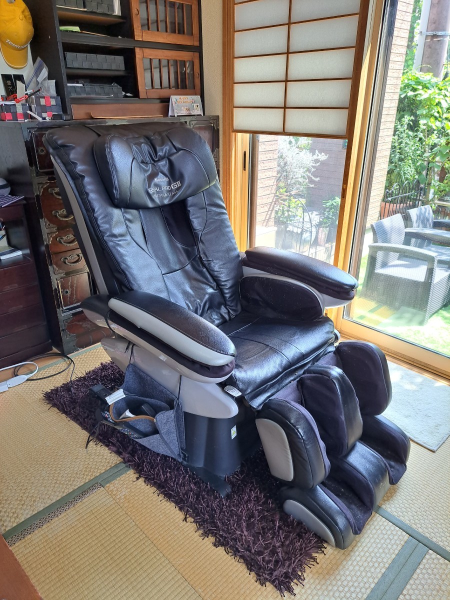 中古 National ナショナル リアルプロ EP3000 マッサージチェア 家庭用電気マッサージ器 楽直 Y3875556