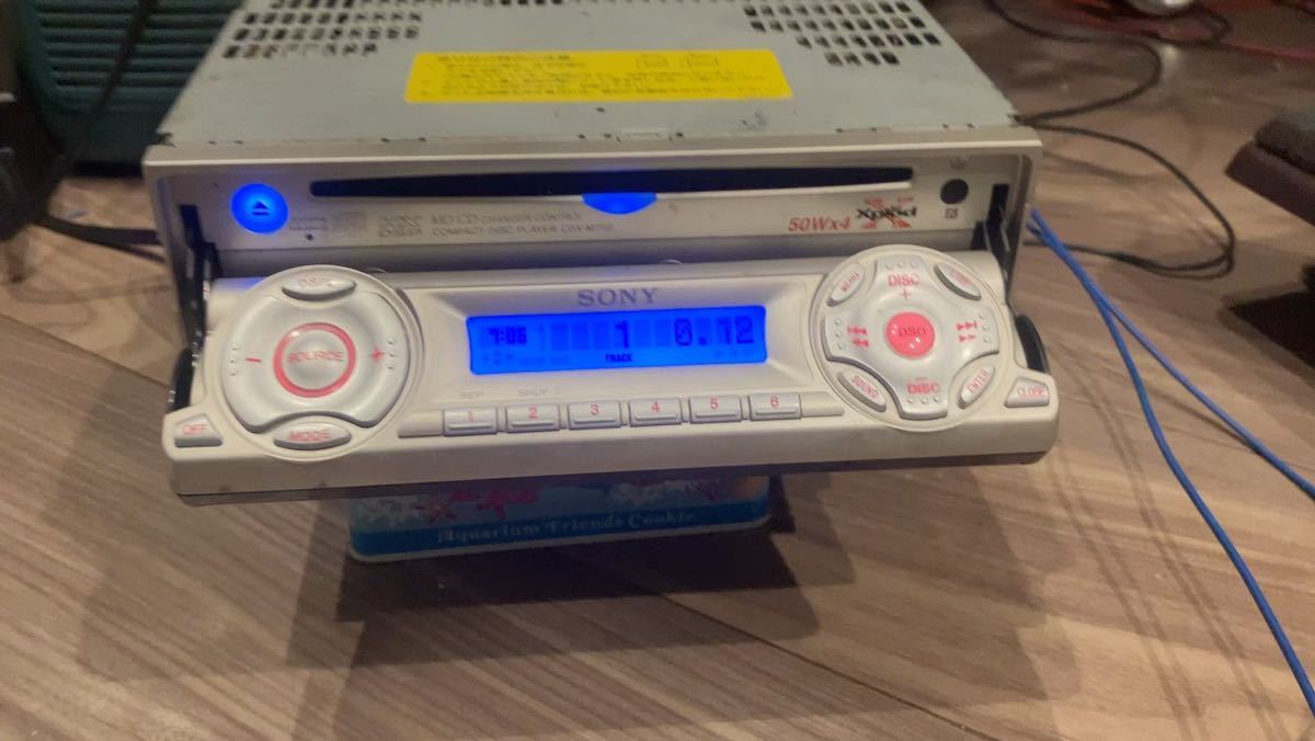 【全体的に状態が悪い】【送料無料】稀少？『SONY CDXM750 』CDプレーヤー ソニー カーオーディオ 1din グライコ スペアナ