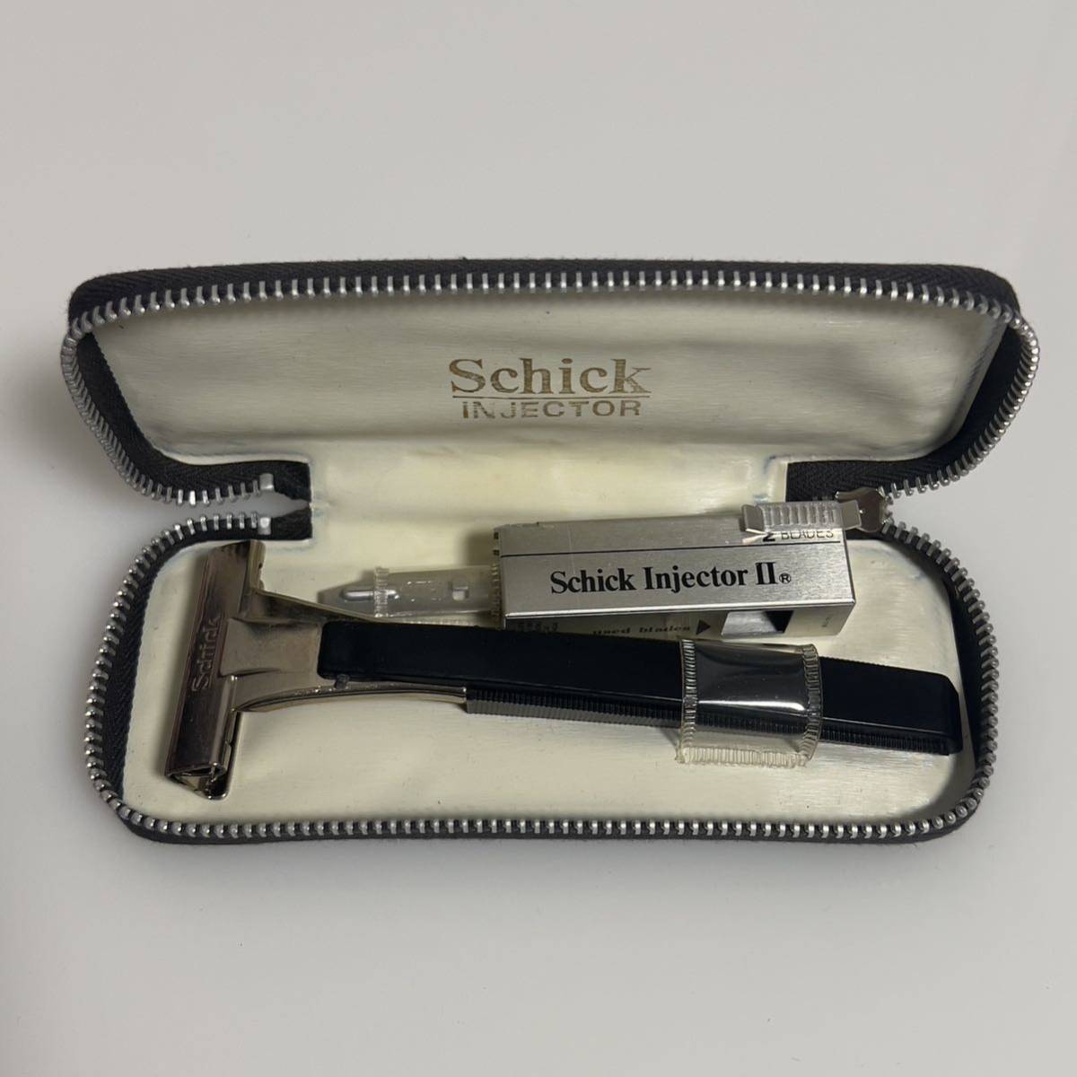 【傷や汚れあり】昭和レトロ Schick INJECTOR シック インジェクター 携帯カミソリ 髭剃りの落札情報詳細 - Yahoo ...