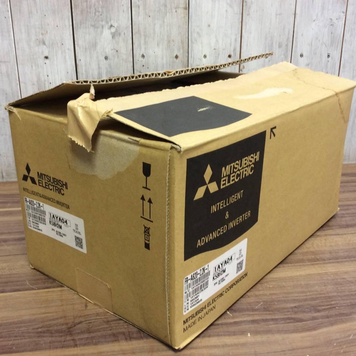 【未使用】【AH-03544】未使用保管品 MITSUBISHI 三菱電機 インバータ 2015年製 FR-A820-2.2K-1の落札情報 ...