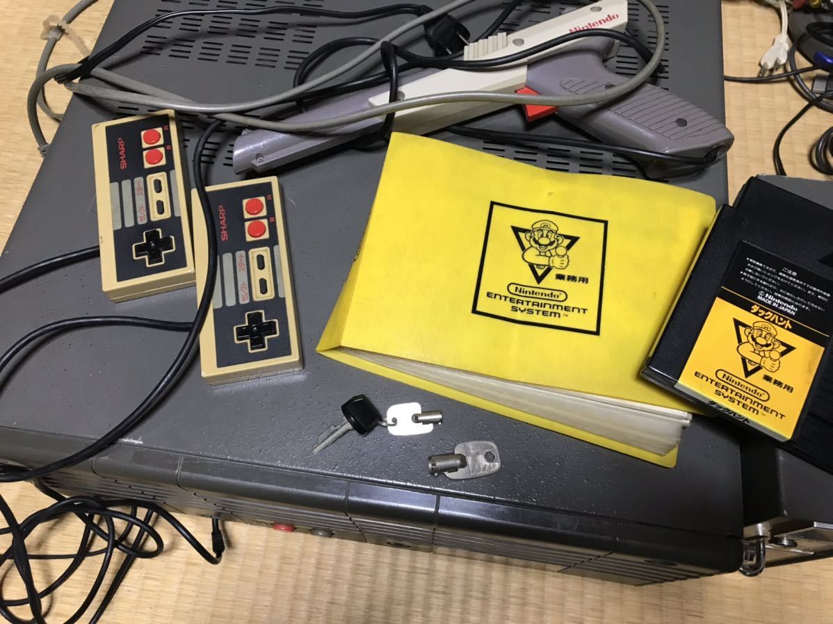 シャープ　ファミコンステーション 全体的に状態が悪い】任天堂 シャープ ファミコンステーション 希少