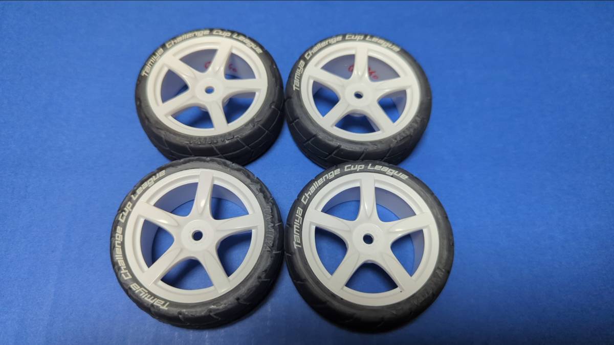 うるしページ③ 傷や汚れあり】タミヤ 47302 5本スポークホイール白 接着済みラジアル