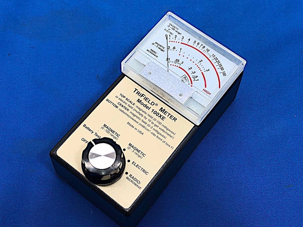 【やや傷や汚れあり】3/062【小傷・汚れ有り】 TRIFIELD METER Model 100XE 電磁波測定器 トリフィールドメーターの