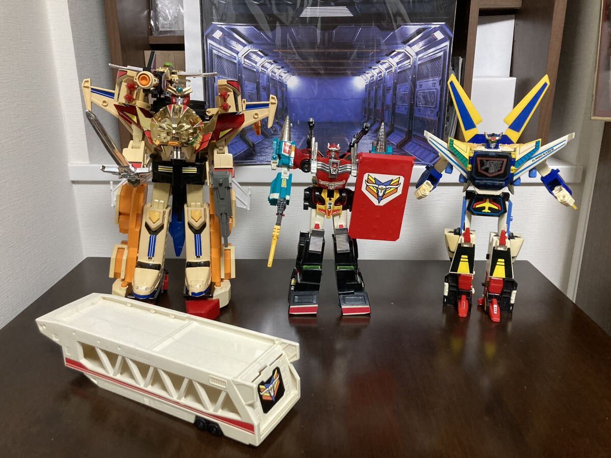 タカラ 伝説の勇者ダガーン 空の3体合体 スカイセイバー 箱 伝説の勇者