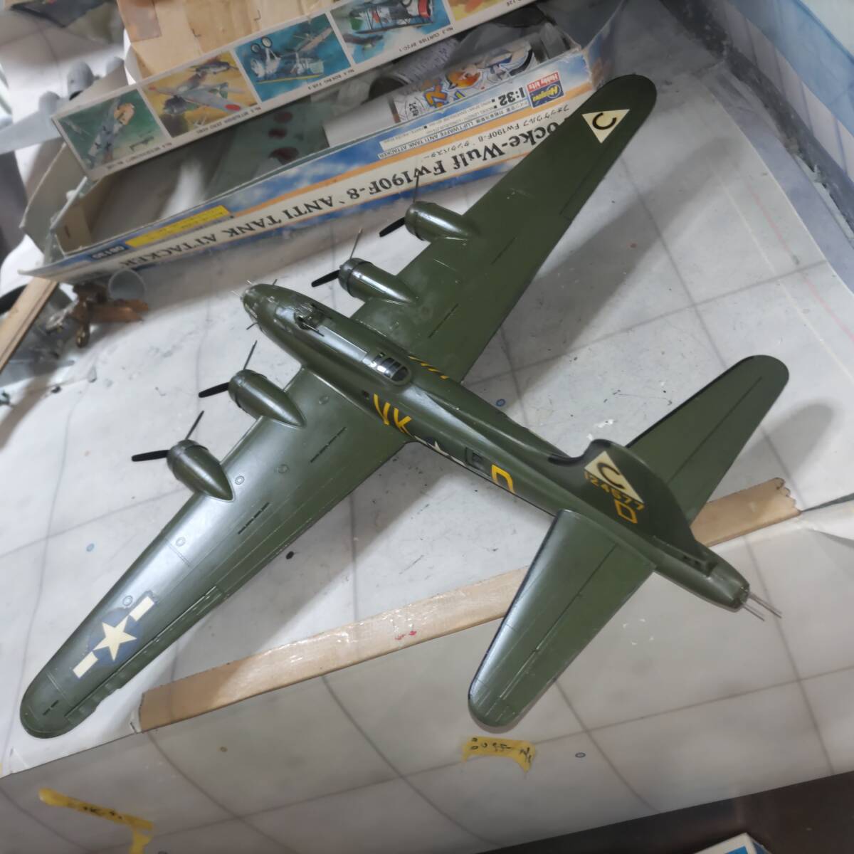 コーギー製1／144.B-17メンフィスベル （ボーイング B-17F