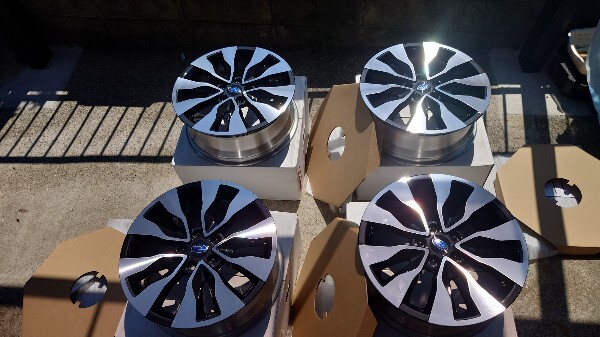 スバル NEW BT レガシィアウトバック 純正 ホイール 4本