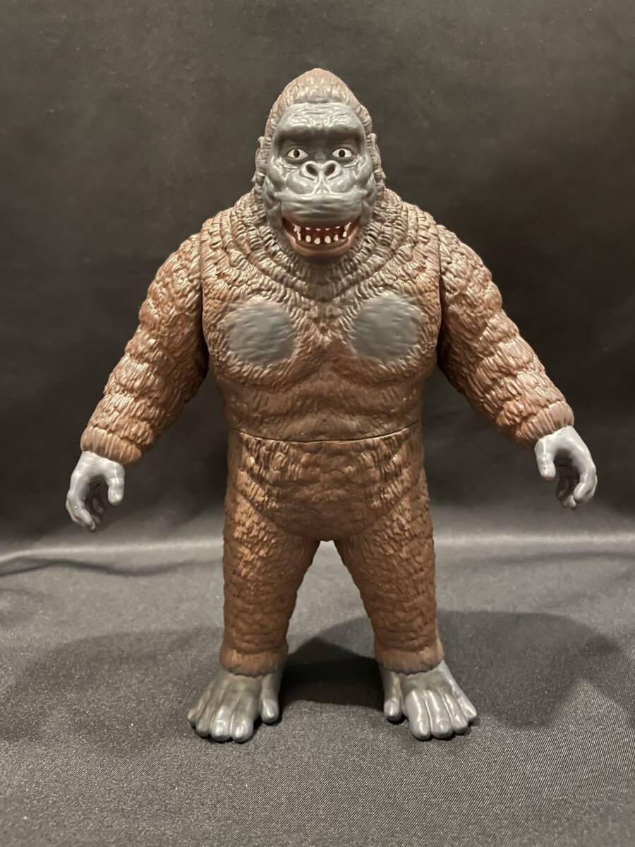 キングコングの逆襲（レイモンドトーイ／Ｙ・ＭＳＦ）ソフビフィギュア３体セット Amazon.co.jp: キングコングの逆襲（レイモンドトーイ／Y