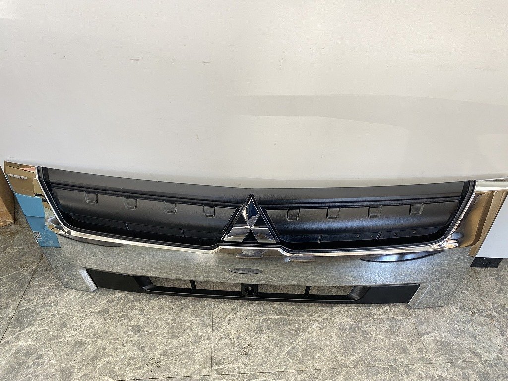 (クロームメッキ仕上げ) ABS樹脂製 フロントグリル 純正交換式 ハイエースバン /レジアスエースバン 3型 標準ボディ専用 送料無料 新型 CX-30用 フロントグリルガーニッシュ 2019年～ 車種専用