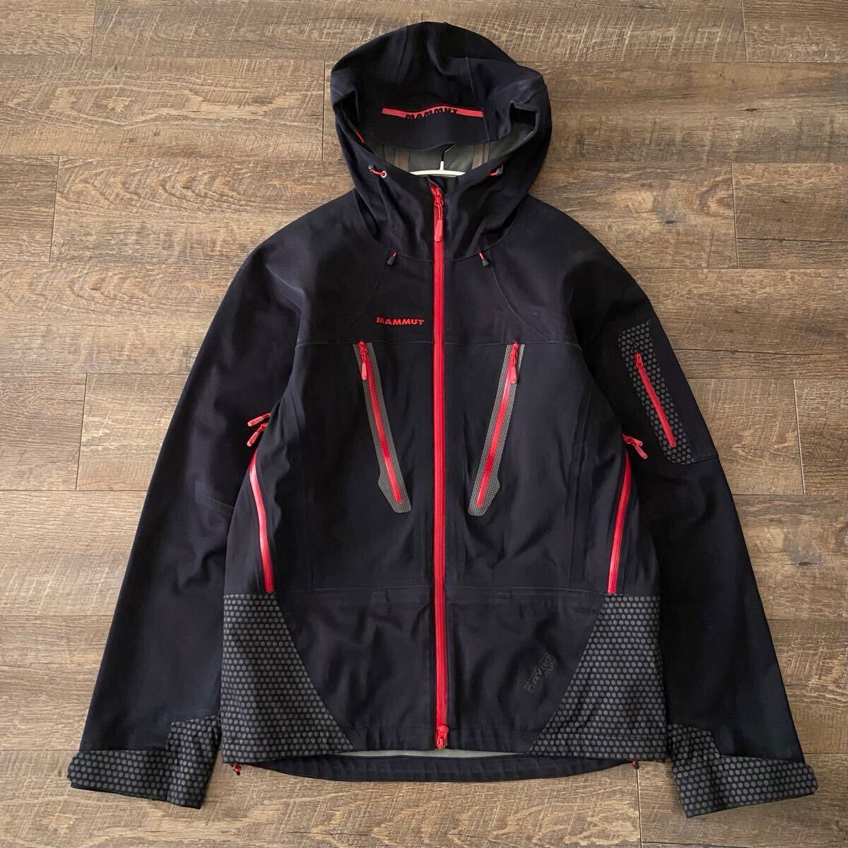 Mammut DRYtech PREMIUM スキーウェア ブラック Mammut Glimmer Drytech Premium jacket Black | Trekkinn