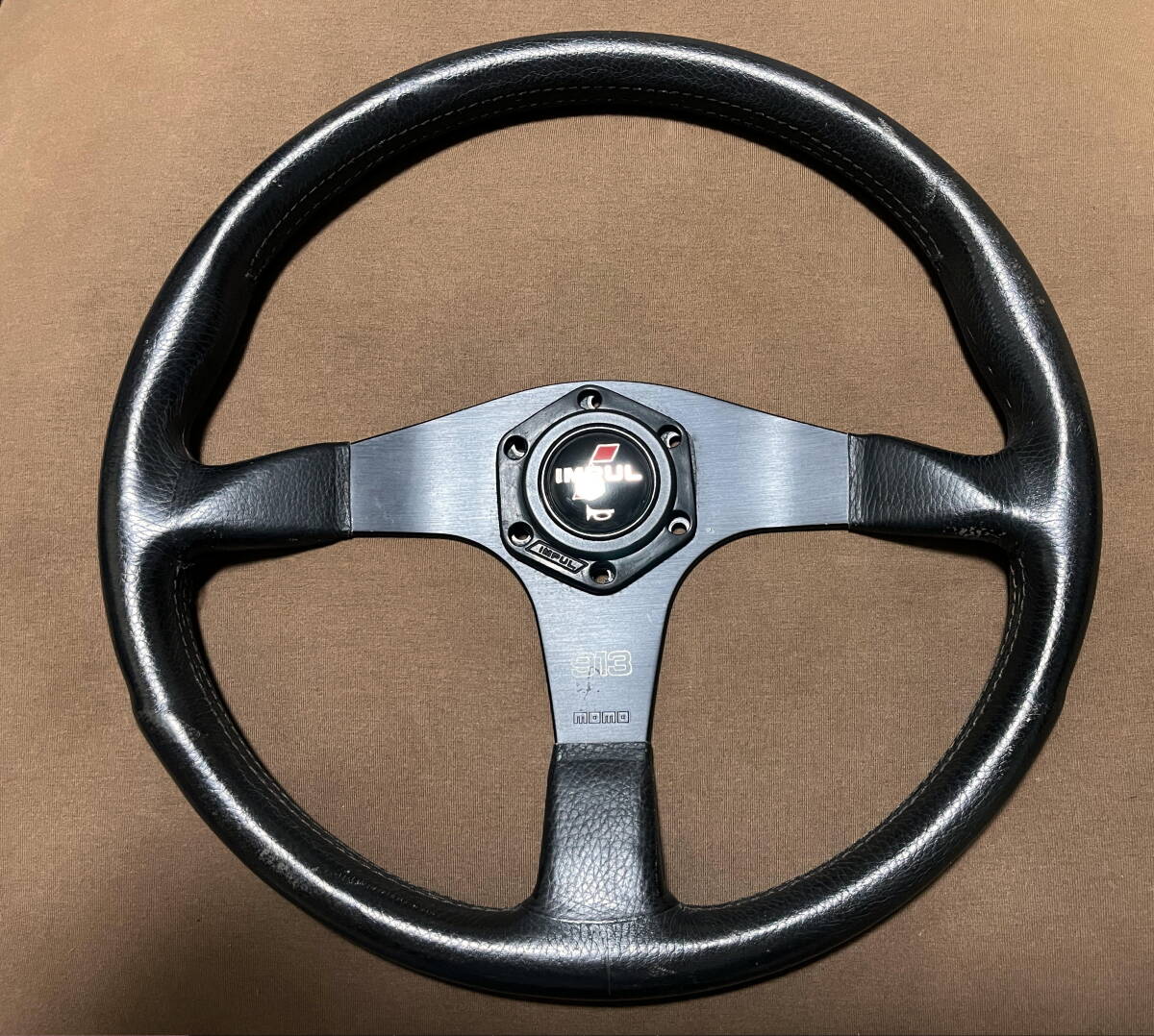 NARDI レザーステアリング　36センチ NARDI ナルディ レザー ステアリング 直径約36cm ☆送料込み