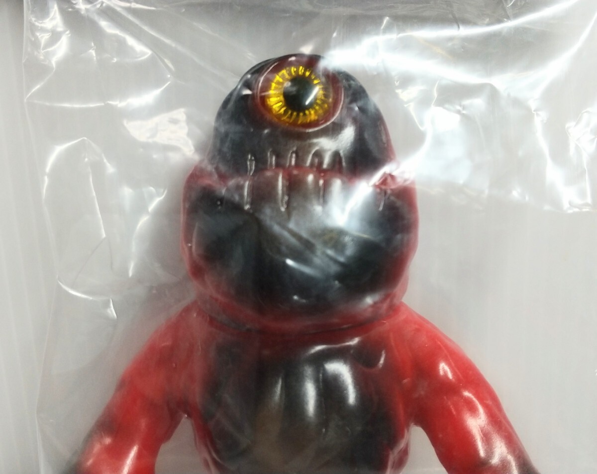 マーミット WOMBAT TOYS スカルヘッドバット双頭魔人 赤（未塗装）身長