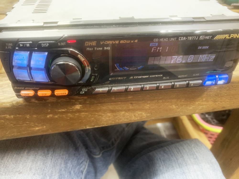 動作OK 名機 アルパイン ALPINE CDA-9815J CDヘッドユニット