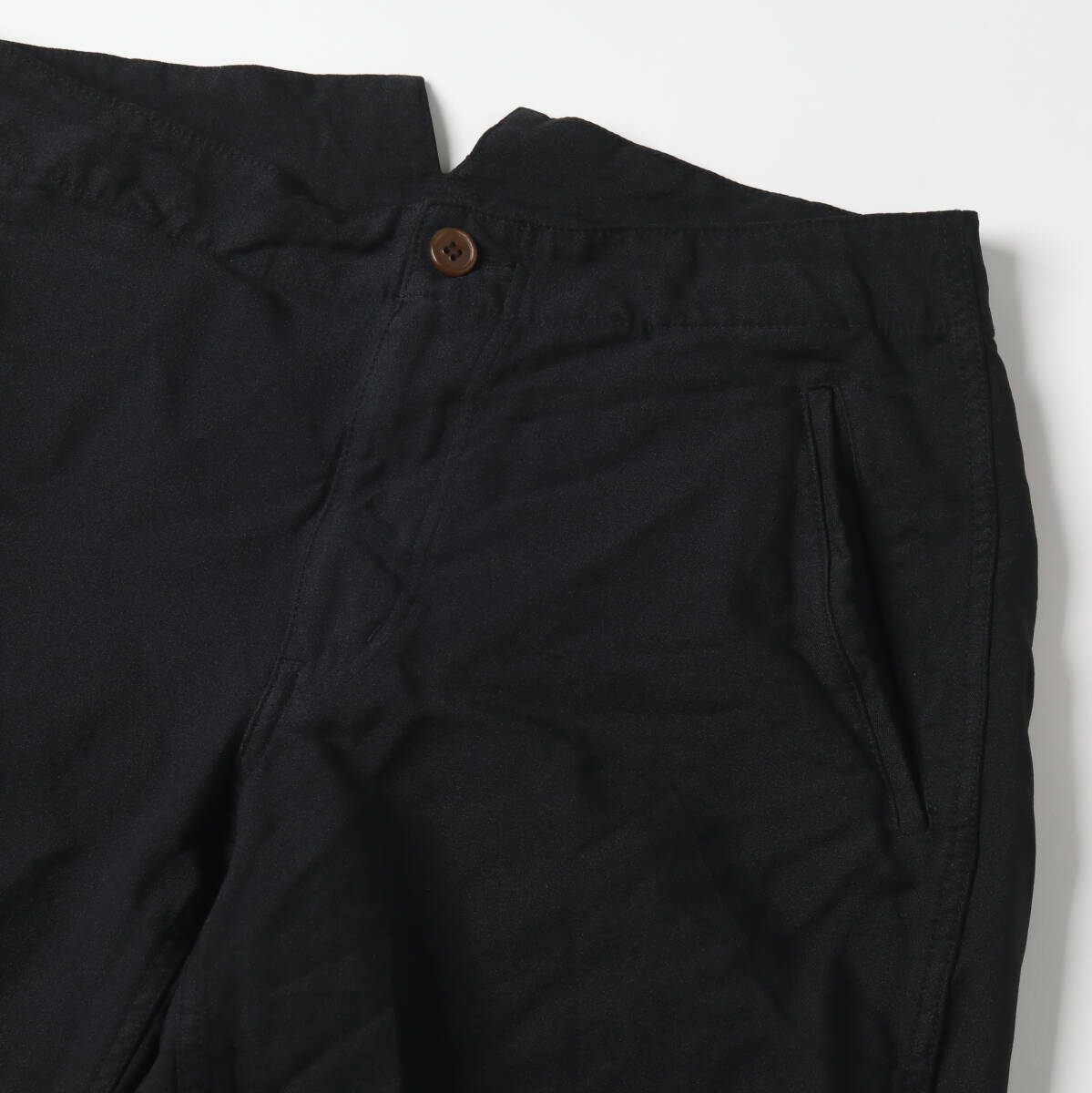 Ｗ８４　黒　ＴＡＤ－５３　ビンテージ　アディダス　ポリエステル１００％　光沢　短パン　　ショートパンツ　体操着　レトロ　未使用 スニダンで購入可9&frasl;24発売 Spitfire × adidas Tyshawn \"Core Black