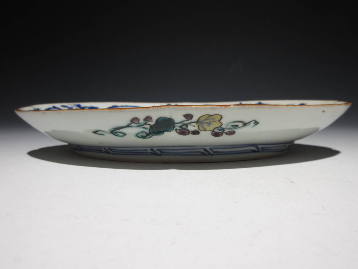 【武】古伊万里 藍柿右衛門大徳利　岩に草花図　美術品真作　箱付き 武】古伊万里 藍柿右衛門大徳利 岩に草花図 美術品真