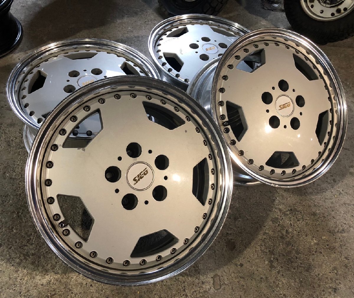 ☆当時物☆希少☆ ザウバー 16インチ ディッシュ 13クラウン y31 
