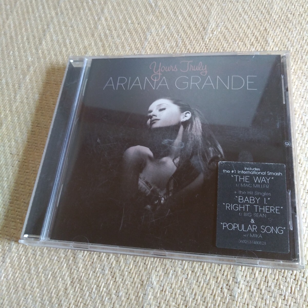 【直筆サイン】【未開封】【アメリカ限定】Ariana Grande Ariana Grande アリアナグランデ 直筆サイン入り 写真 の通販 by ご