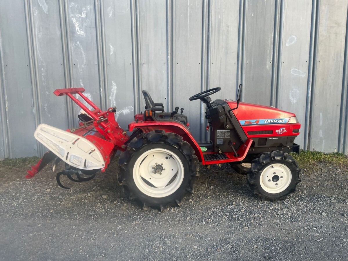 クボタ トラクター XB1 10馬力 ディーゼル 4WD ロータリ付き（RS1101 