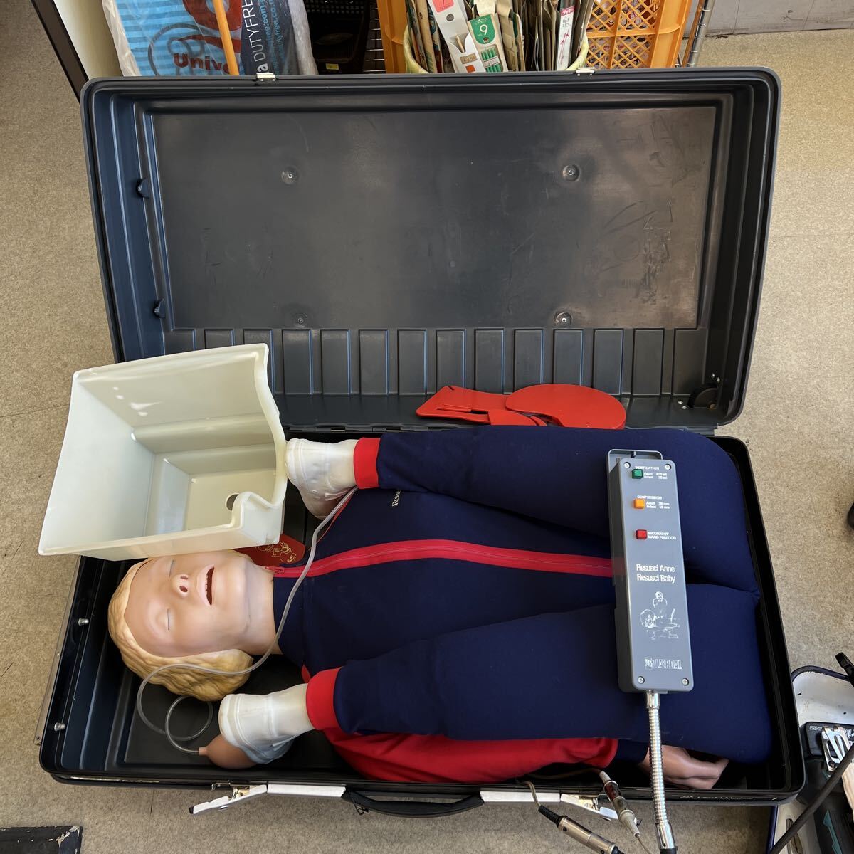 ◇ Laerdal Resusci Anne ◇ レールダル 心肺蘇生訓練用人形 人工呼吸