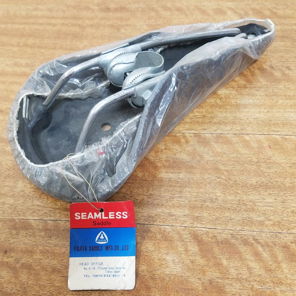 藤田（FUJITA）サドル ピスト用 シームレス Y.F.C PISTA 中古品