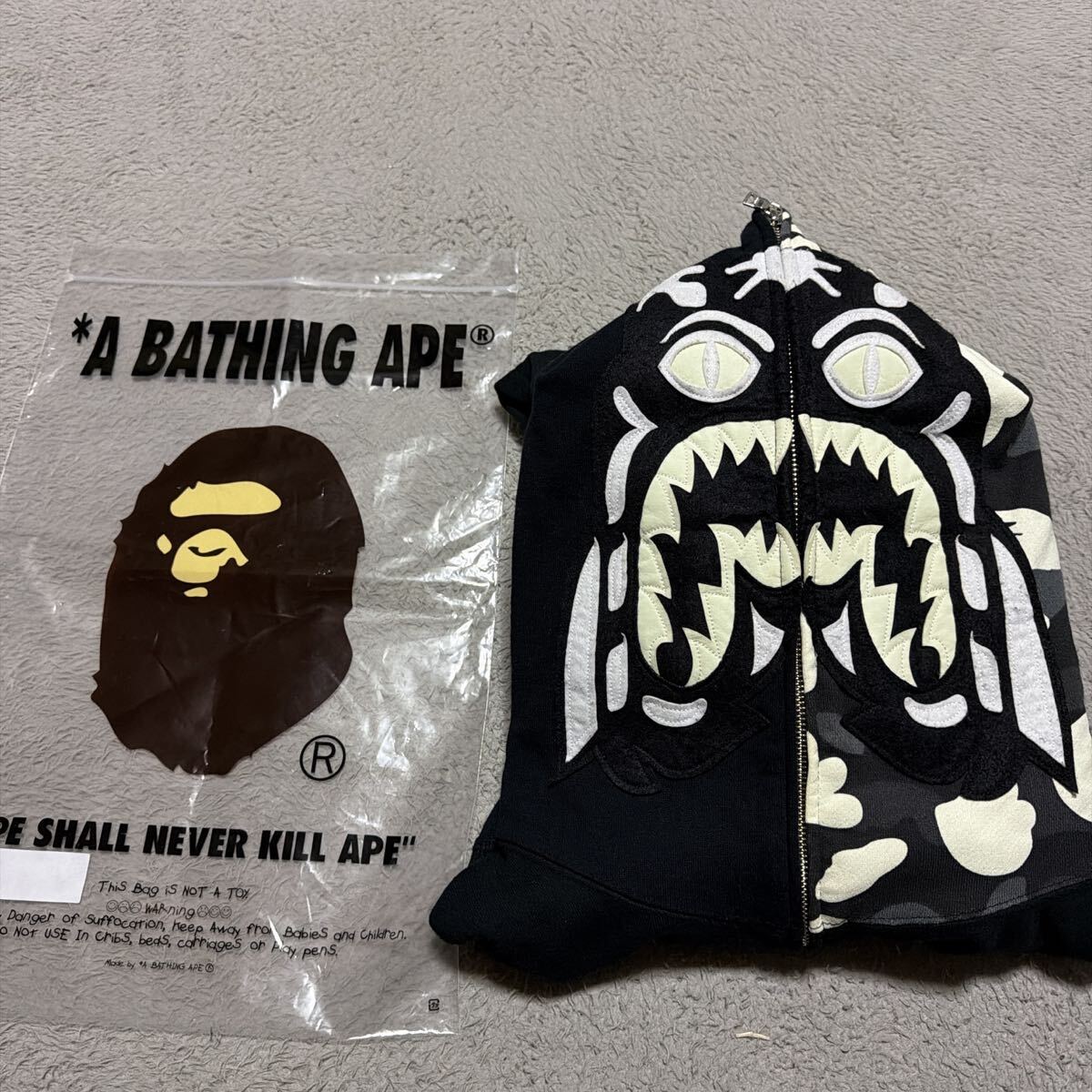 A BATHING APE BAPE シャークパーカー SHARK HOODIE TIGER タイガー 