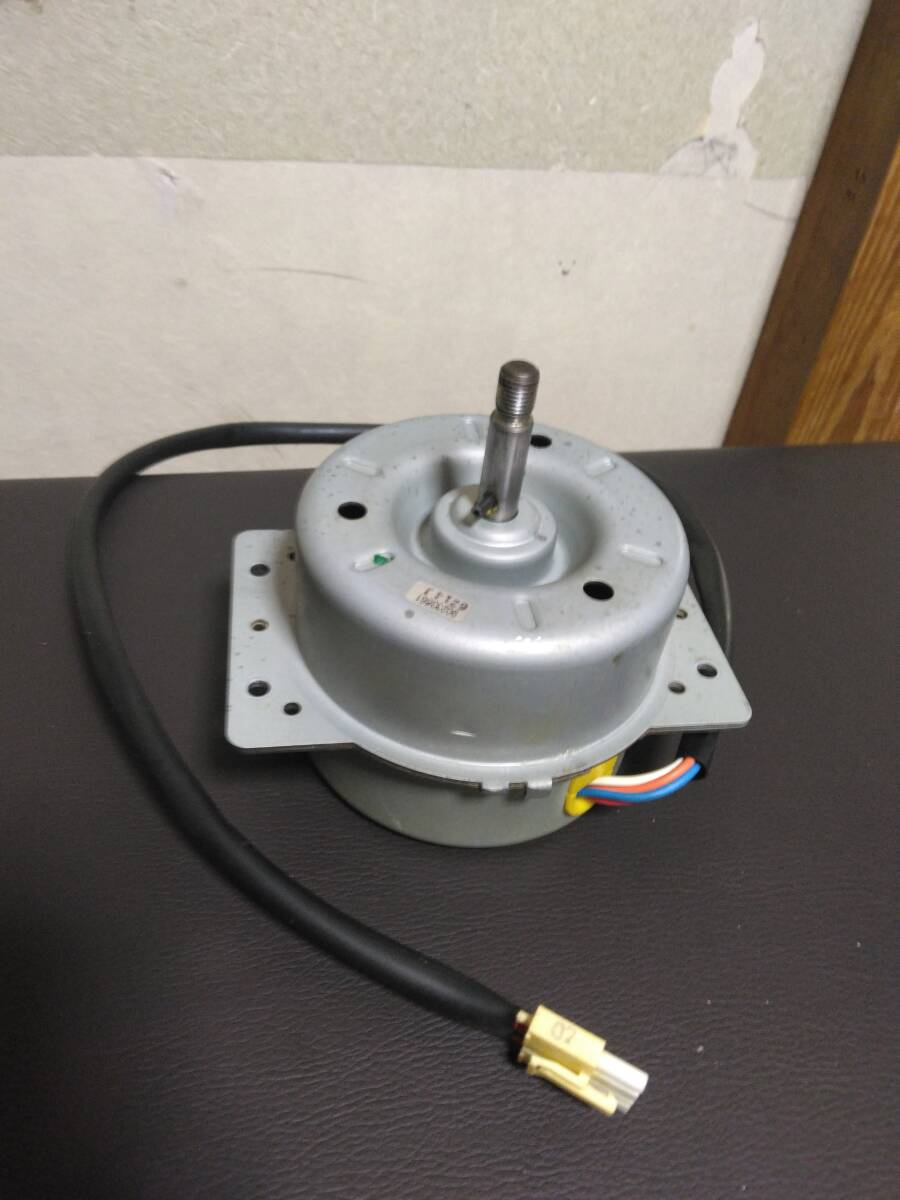 新品】富士 工業 3速モーター 未使用レンジフードモーターの落札情報