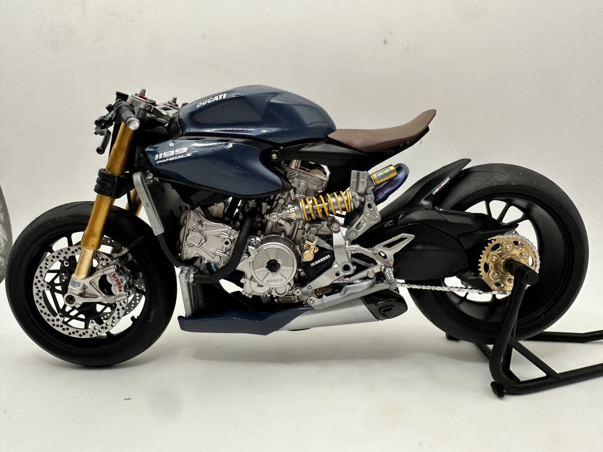 ビンテージ ducati 250 シングル ナロー エンジン&シートなし マーク3