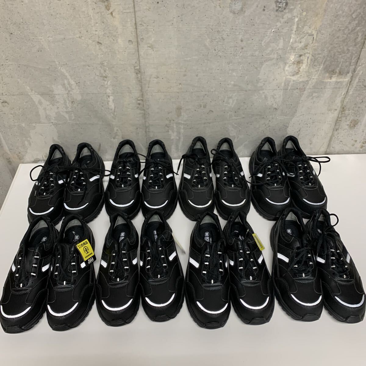 新品】◇新品◇ミドリ安全 安全靴 RT712N 26.0cm ブラック ラバー 
