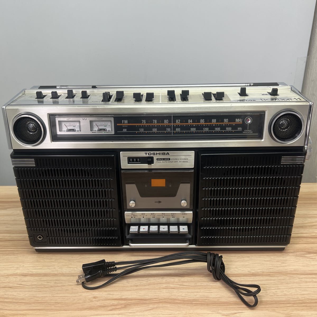 □TOSHIBA/東芝 ステレオラジオカセットレコーダー BOMBEAT 12 RT