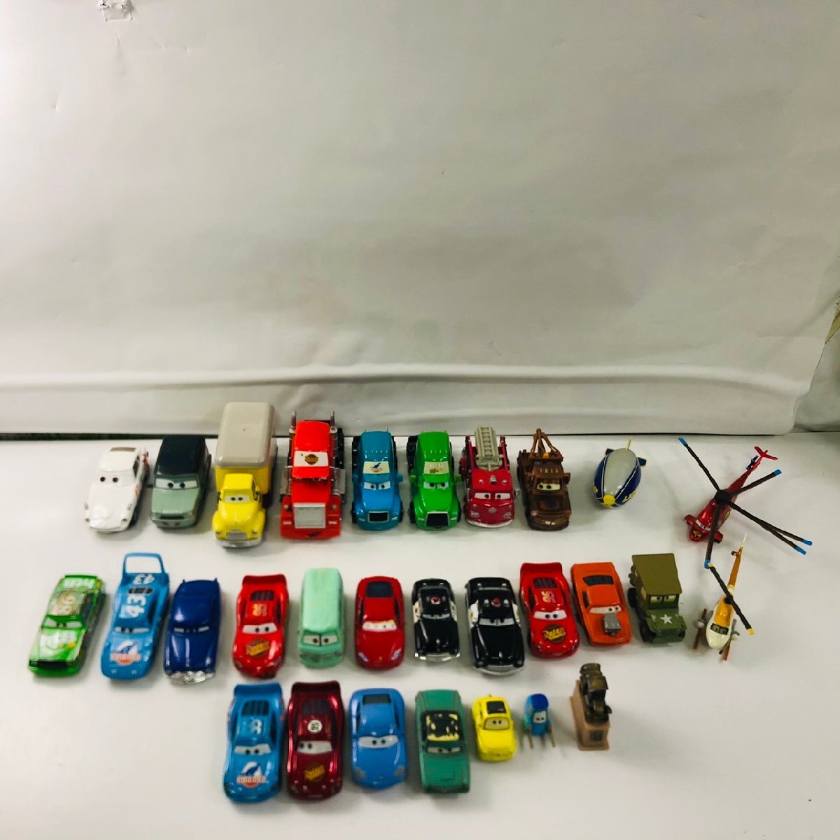 ヲ4☆カーズ2 スパイジェット シドレー マテル社製 1/55 飛行機