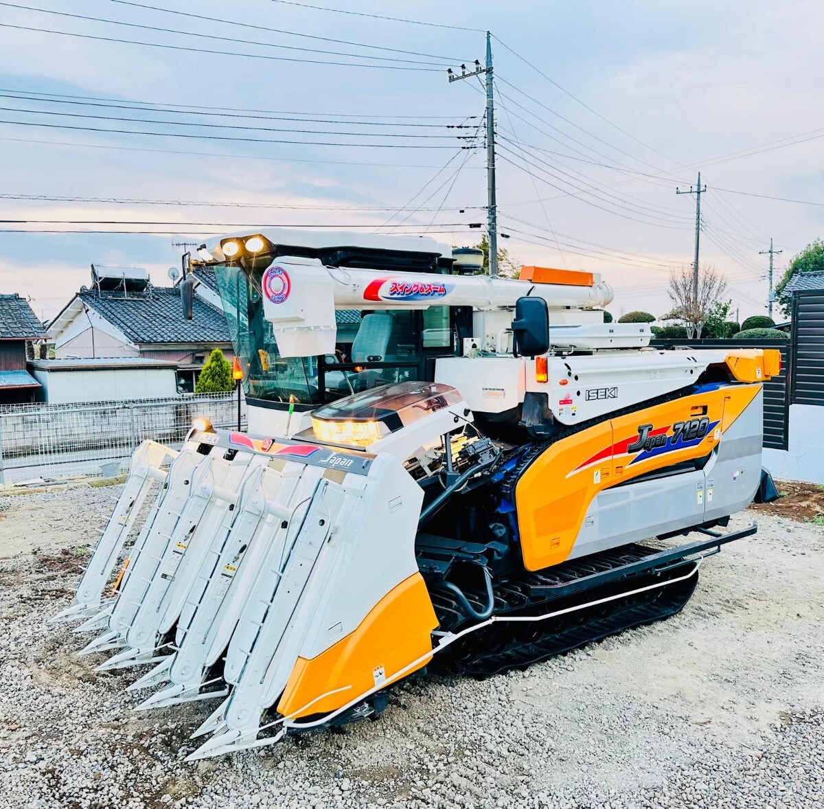 値下げしました!イセキコンバイン ジャパン698 キャビン 98馬力 6条刈 売ります 中古】イセキ コンバイン HJ698 ジャパン キャビン 6条刈りの落札情報