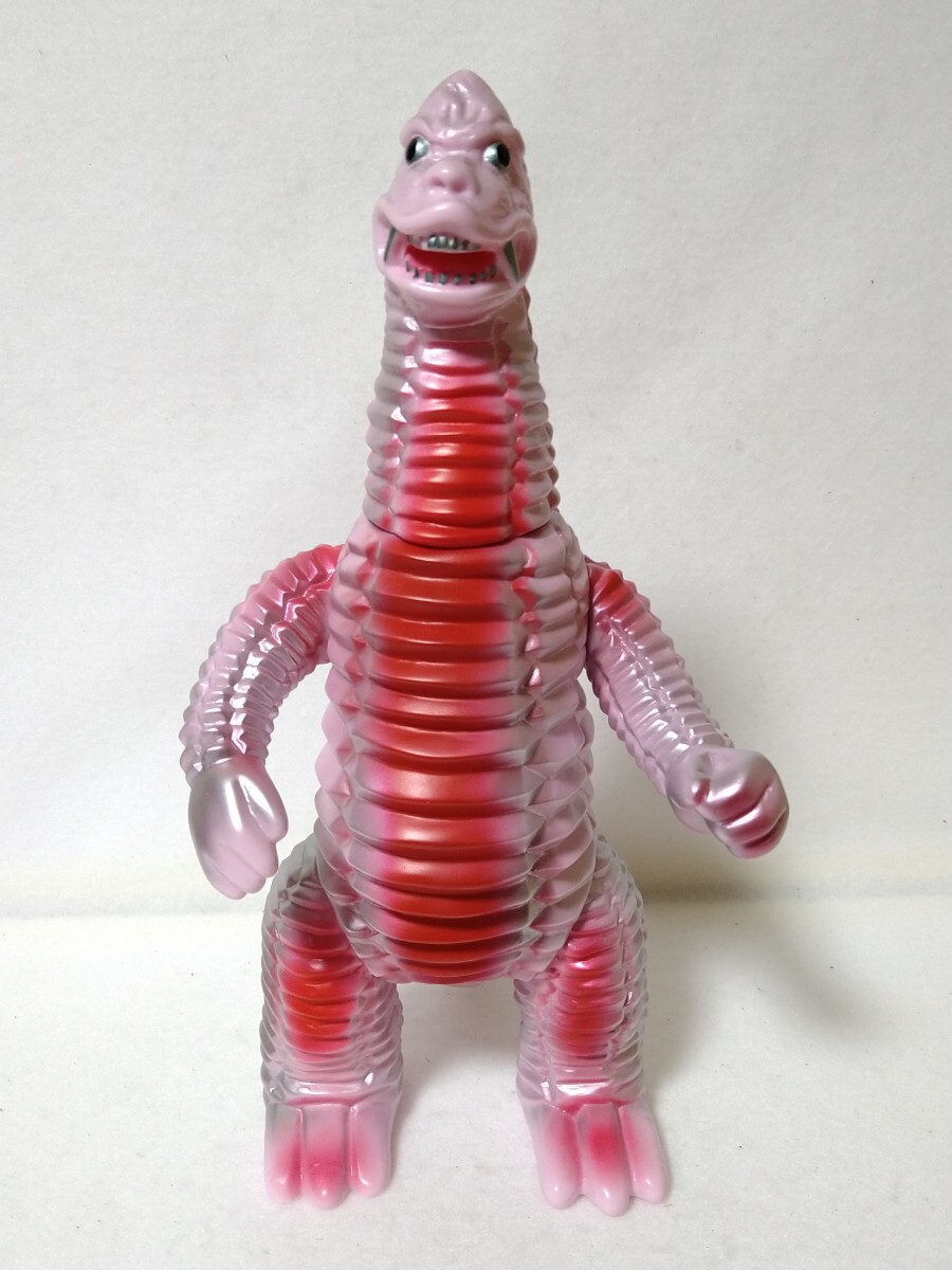 怪獣ヘルメット レッドキング　ヨネザワ　ソフビ Yahoo!オークション - 当時物ヨネザワ製怪獣ヘルメット ウルトラマン怪