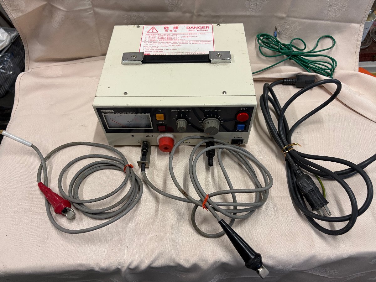 R110 TSURUGA／鶴賀電機 耐電圧試験器 MODEL 8522 WITHSTAND VOLTAGE 
