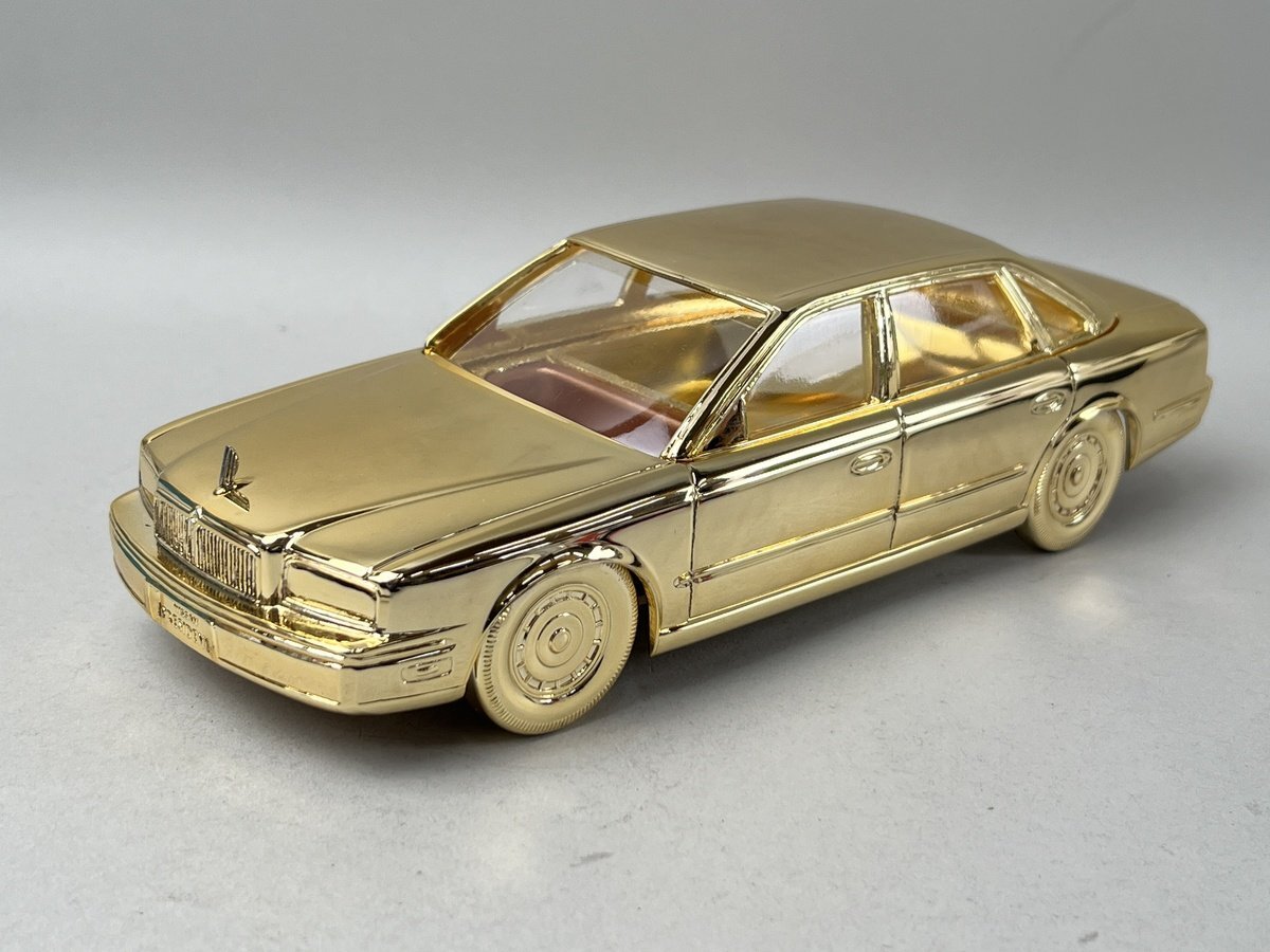 ◇ NISSAN 日産自動車 日産プレジデント エンブレムのネクタイピン