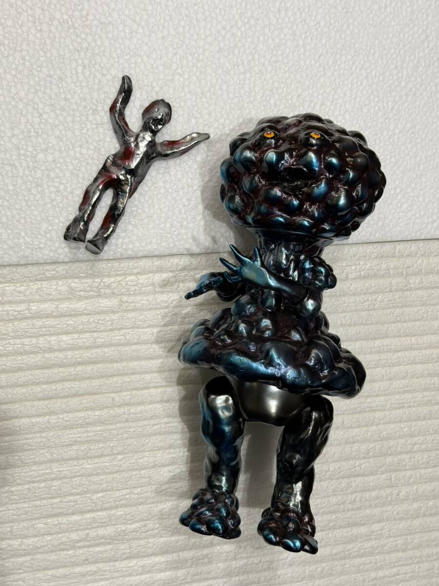中古】ソフビ ZOLLMEN ガルタン ウルトラマン ゴジラ メディコム