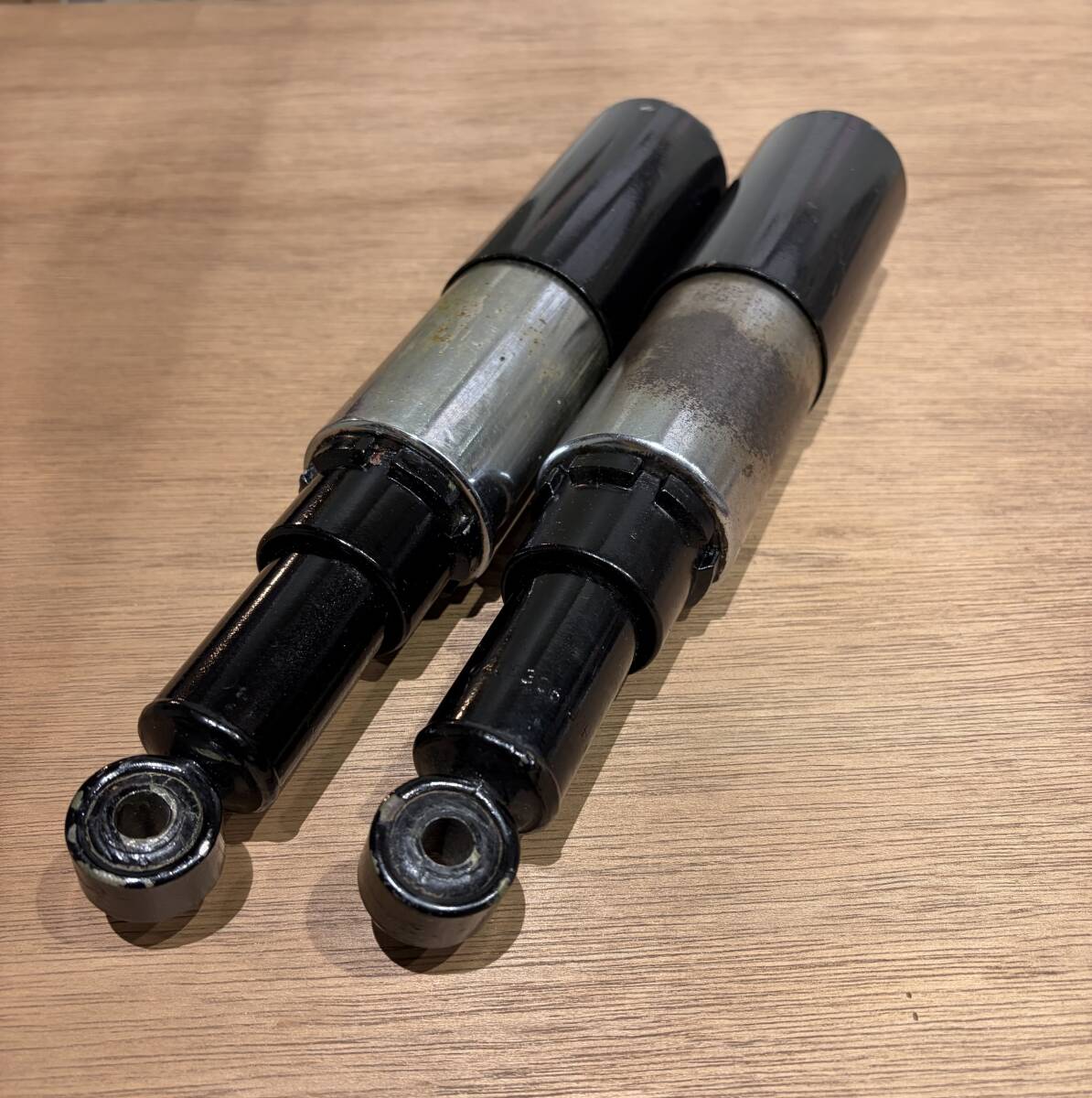内部OH済み！ KONI コニー サスペンション 76P1326 325mm 上下10mm