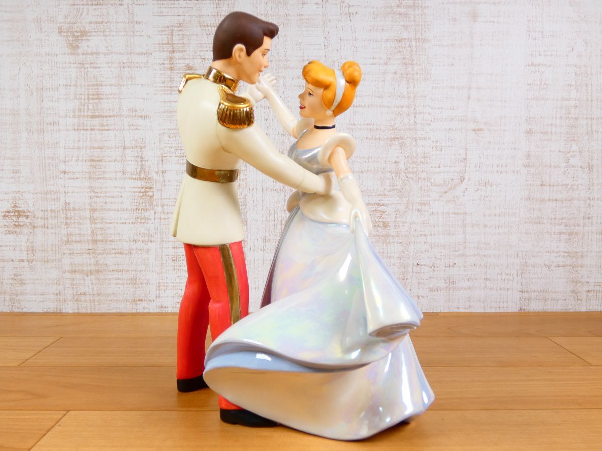 新品】ディズニー フィギュア シンデレラ チャーミング王子 人形 送料 