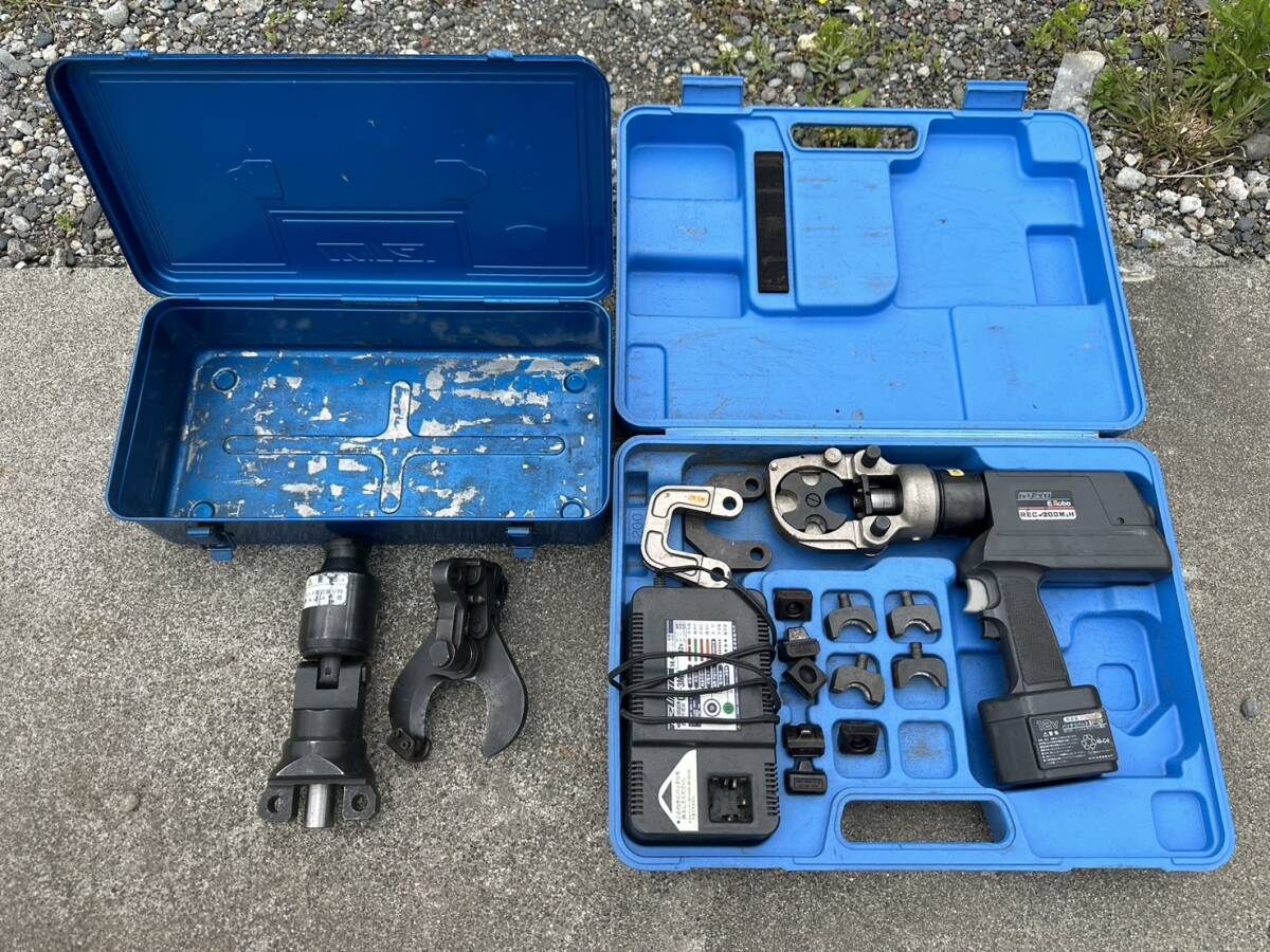 ◇超美品/泉精器/パンチャー/200AT-9PD/REC-200M系アタッチメント 