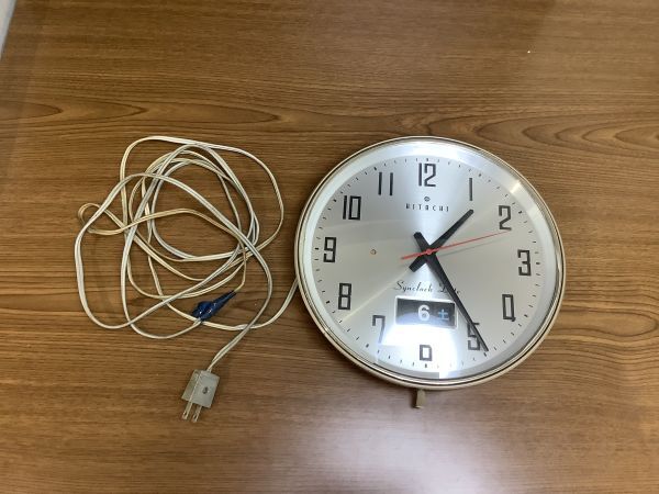 【昭和レトロ】日立電気時計　壁掛時計AW110C シンクロックデート 214 日立/HITACHI Synclock Date AW-110C コンセント式掛時計 レトロ