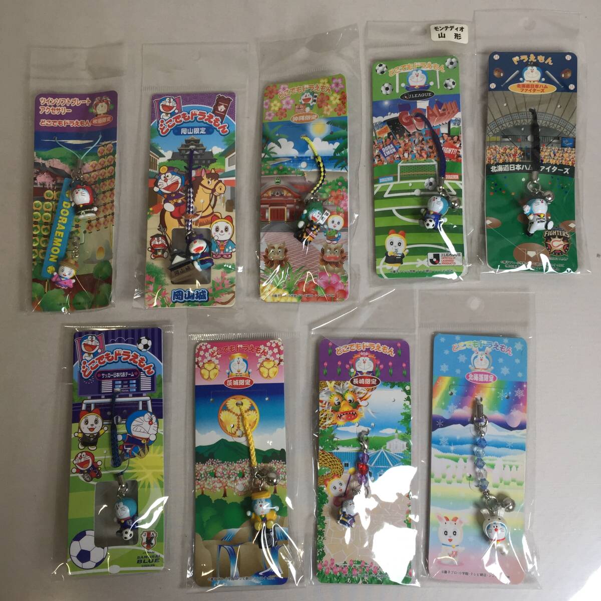 新品】【新品】どこでもドラえもん 北海道&沖縄のグッズ5点セットの 